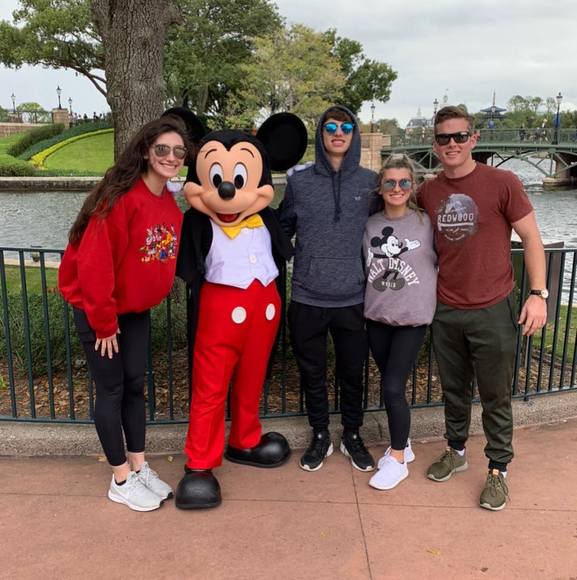 Meet your Posher, Tina - Picture 1 of 1